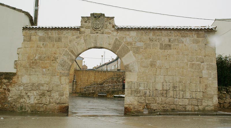 Muralla de Arcos de la Llana